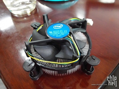 nidec intel原装的铜芯散热器 散热片跟风扇主体扣不住有缝隙 - 散热器 / 机箱 / 电源 - Chiphell - 分享与交流用户体验的最佳平台